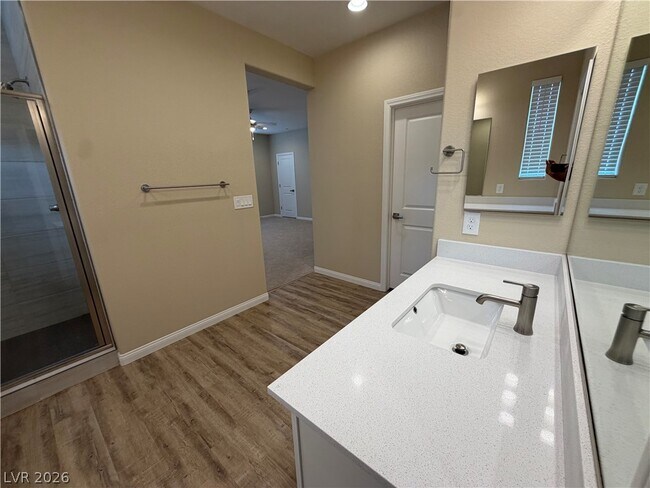 Building Photo - 1741 N Desert Foothills Dr