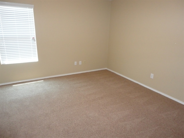 Building Photo - 4108 Thoroughbred Trail