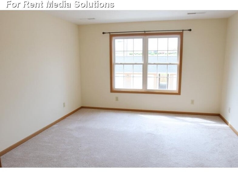 Building Photo - Legends at St. Andrews