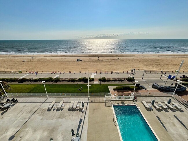 Building Photo - 3800 Oceanfront