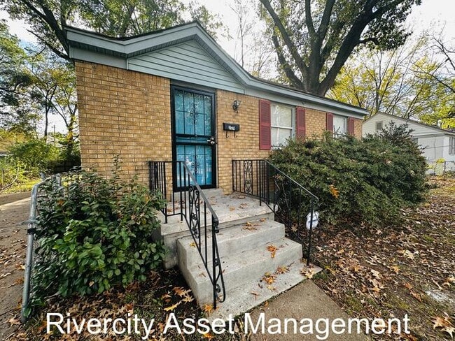 Primary Photo - This home won't last long IN 38128!!!! Sec...