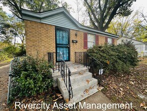 Building Photo - This home won't last long IN 38128!!!! Sec...
