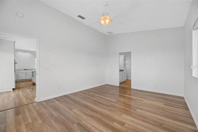 Building Photo - 775 182nd Ave E