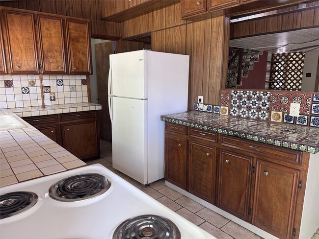 Building Photo - 16477 Piper Ln