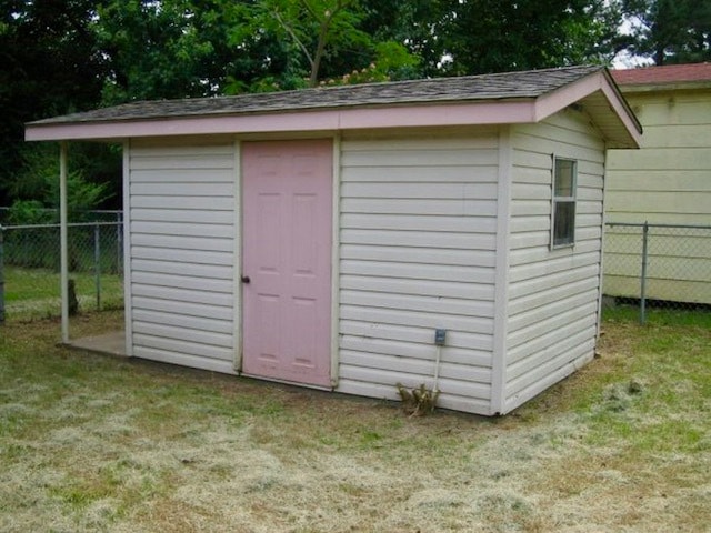 Building Photo - 210 Crestview St