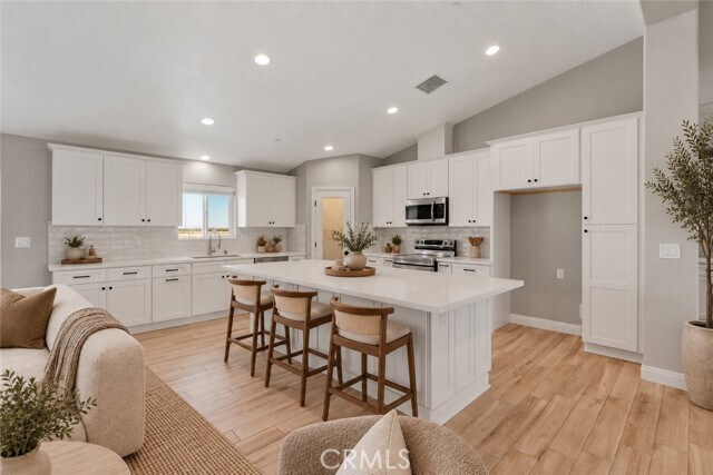 Building Photo - 19280 Glendale Ct