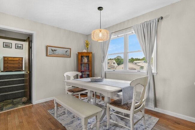 Building Photo - 5457 Warren St