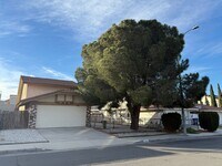 Building Photo - Victorville-3 Bedroom2 Bathrooms,2 Story Home, New Paint, New Carpet,