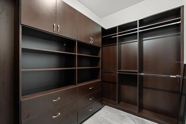 Building Photo - 6875 Arnoldson St