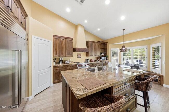 Building Photo - 7642 E Hartford Dr