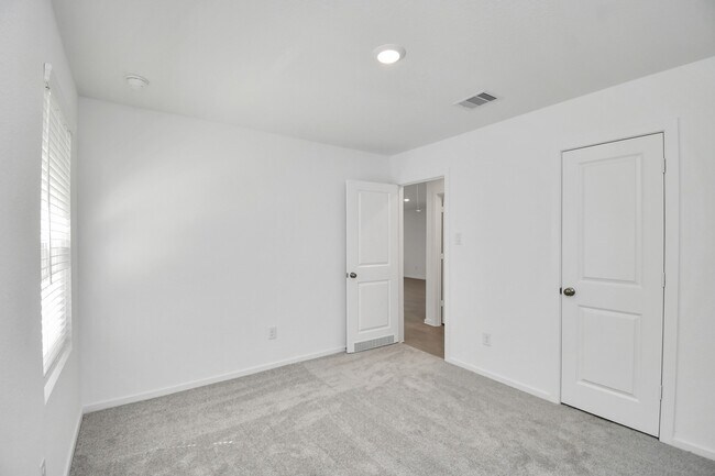 Building Photo - 1022 Gentle Nook Dr