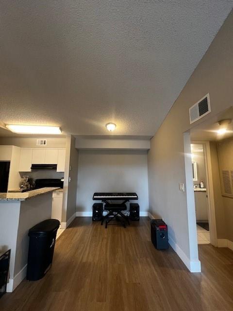 Building Photo - 2846 S University Dr