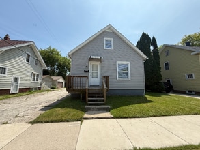 Building Photo - 1126 S 17th St