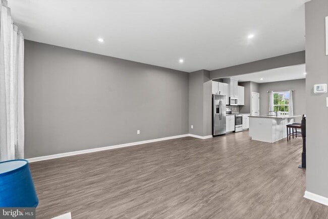 Building Photo - 100 Meridian Ln