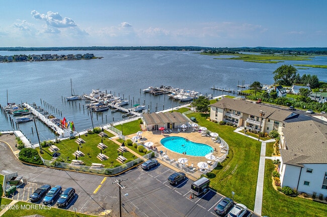 Building Photo - 6 Wharfside Dr