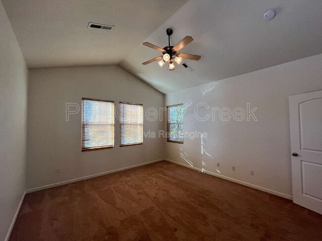 Building Photo - 5271 Canyon View Dr