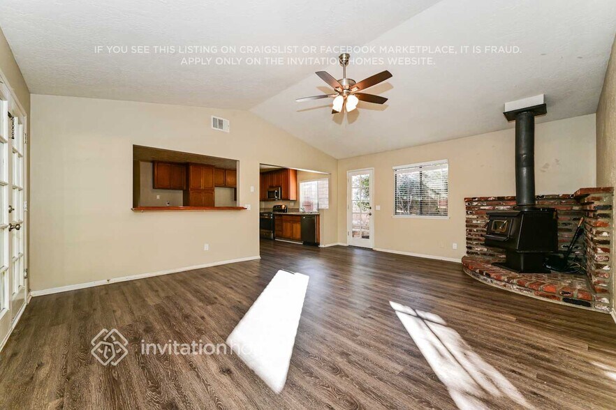 Building Photo - 20827 Calwood St