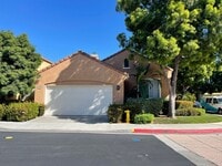 Building Photo - Beautiful Single Story in Irvine!