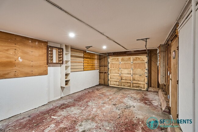 Building Photo - Pacifica: Remodeled 2 Bed 1 Bath w/ Garage & Fenced Yard in Sharp Park