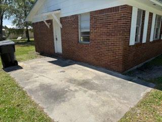 Building Photo - 1106 Calvary St