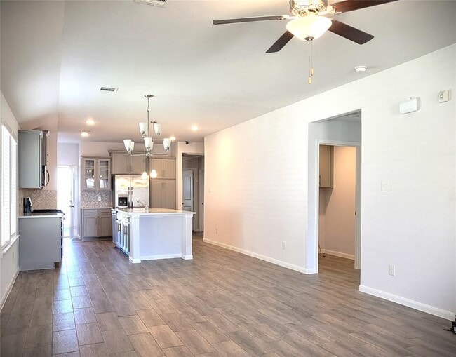 Building Photo - 1227 Marvista Ln