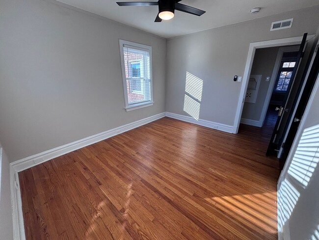 Building Photo - 7556 Byron Pl