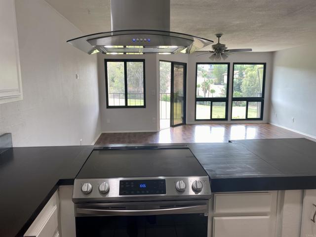 Building Photo - 2507 Navarra Dr