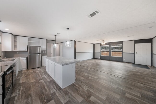 Building Photo - 1330 FM1101