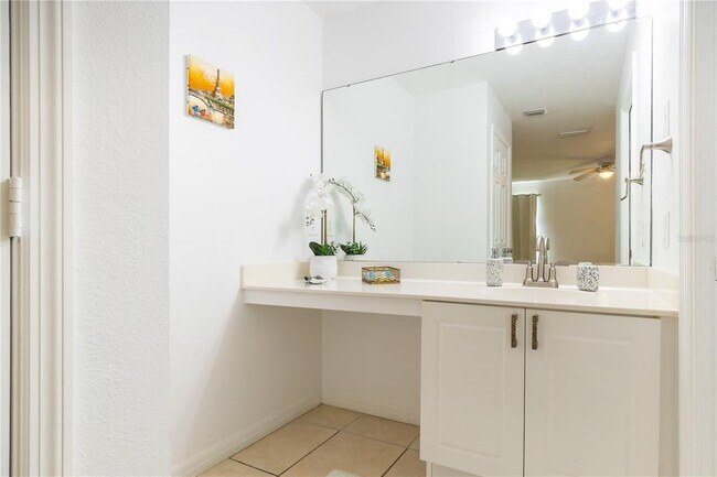 Building Photo - 2860 Club Cortile Cir
