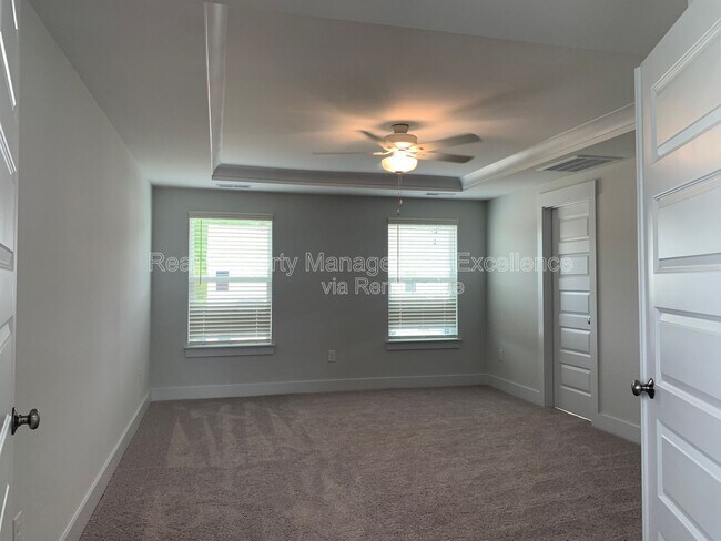 Building Photo - 150 Steppe Wy