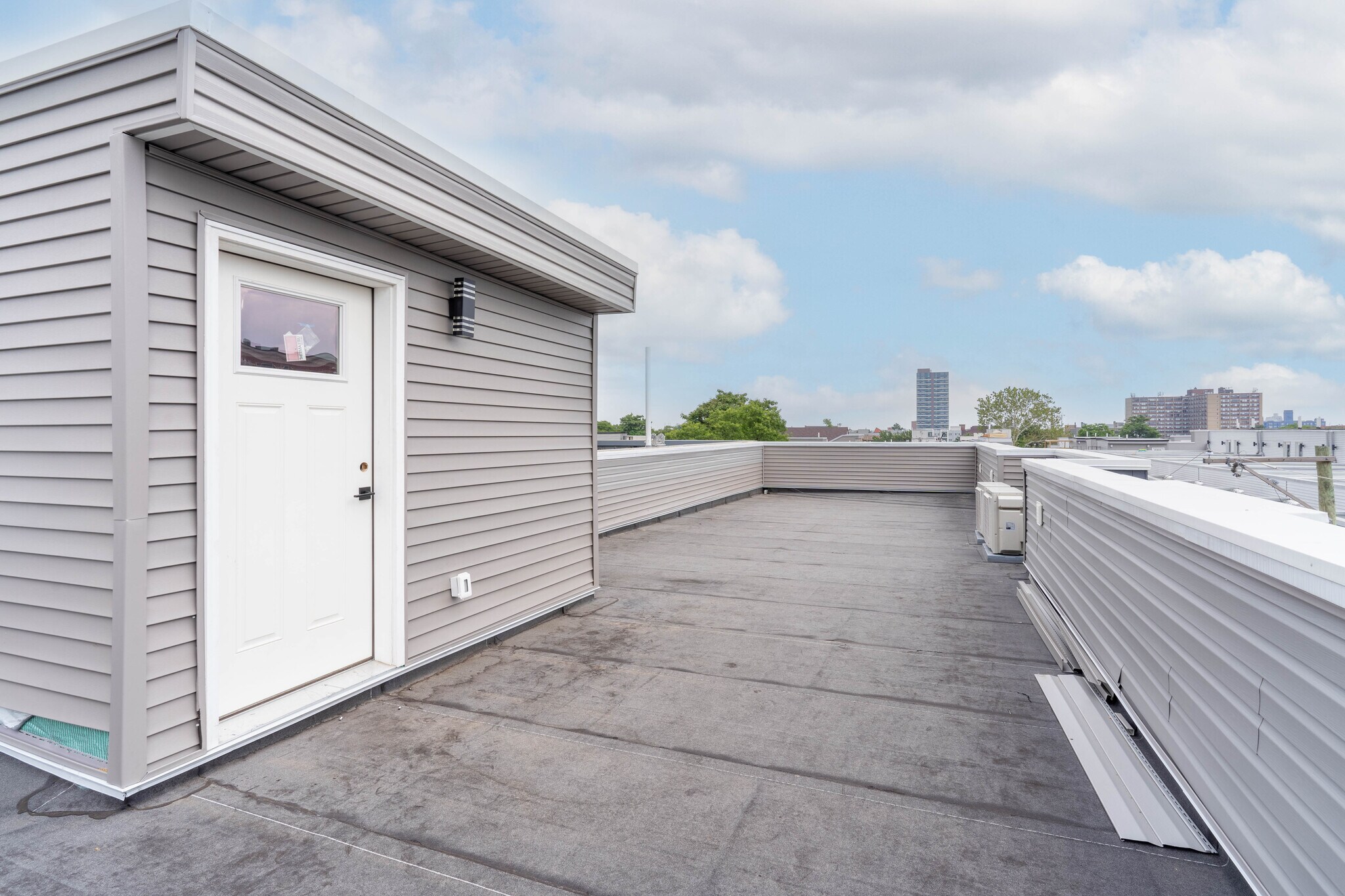 Building Photo - 1325 N 18th St