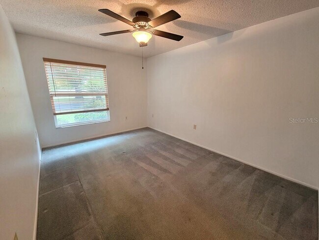 Building Photo - 6141 Chesham Dr