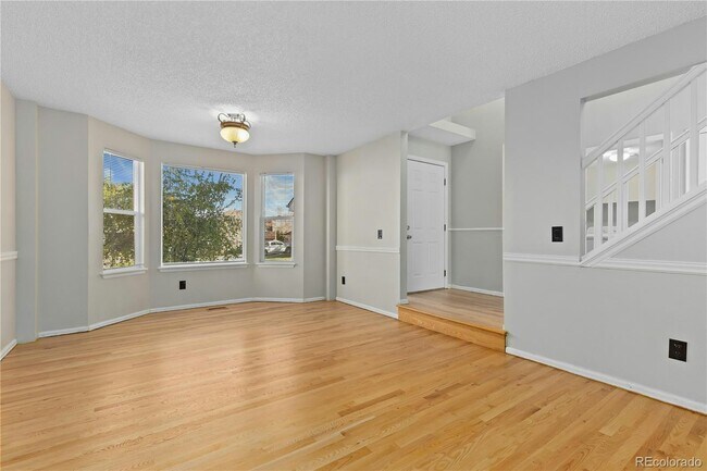 Building Photo - 9890 Concord Pl