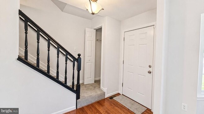 Building Photo - 1660 Willowwood Ct