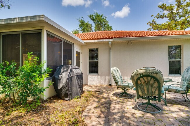 Building Photo - 2130 Rio Nuevo Dr