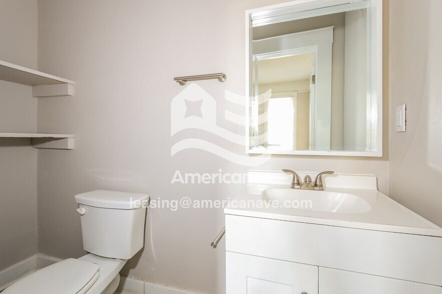 Building Photo - 1144 Beman St