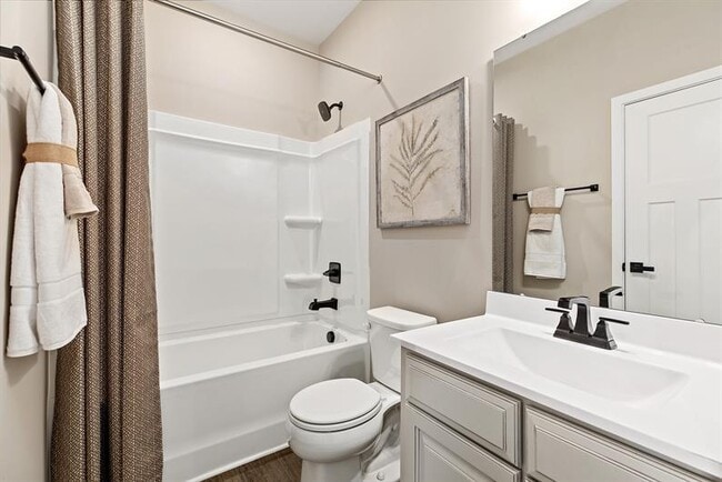Building Photo - 2253 Palm Ct