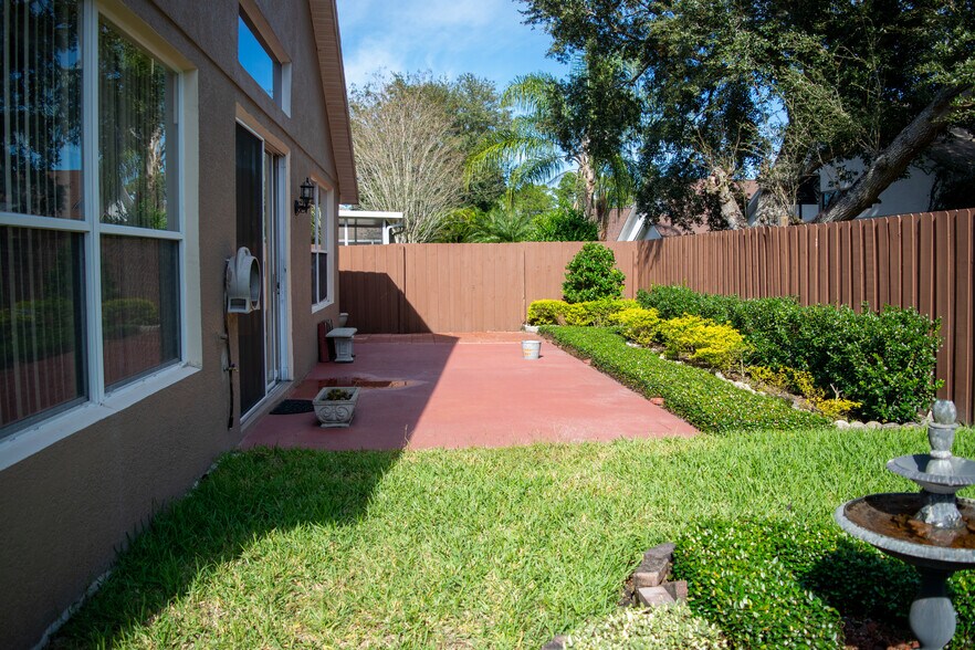 Building Photo - 4119 Forest Island Dr