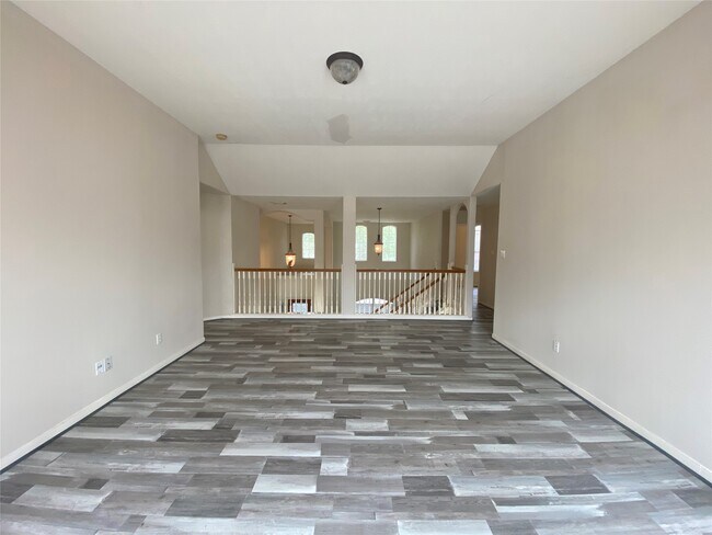 Building Photo - 21239 Rush Hollow Ct