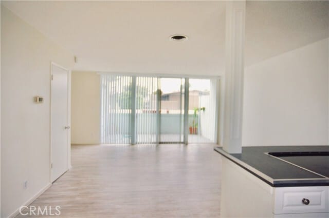 Building Photo - 462 Seaward Rd