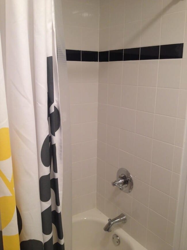 Building Photo - Premium Renovation Inside a Wonderfully Sp...