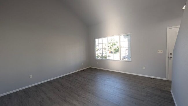Building Photo - 213 Audubon Dr