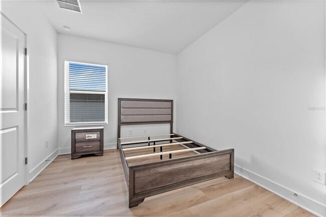 Building Photo - 2311 W Spruce St