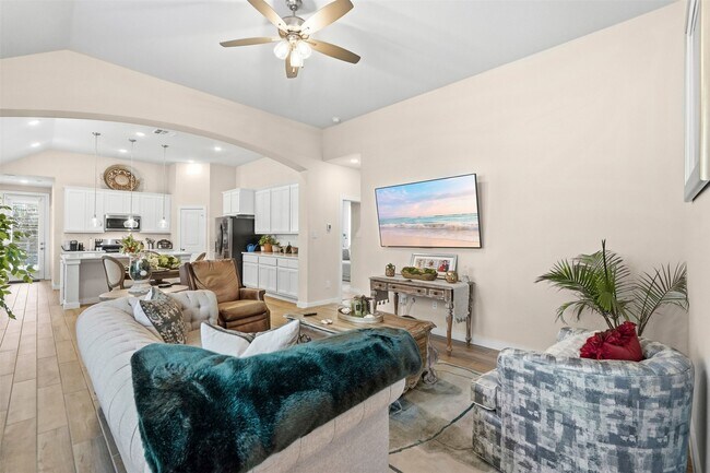 Building Photo - 127 Lukewood Cir