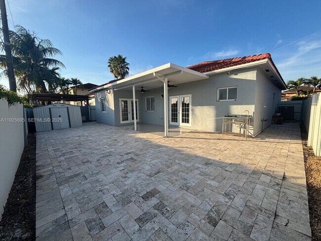 Building Photo - 16124 SW 55th Terrace