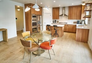 Building Photo - 7252 S 1035 E