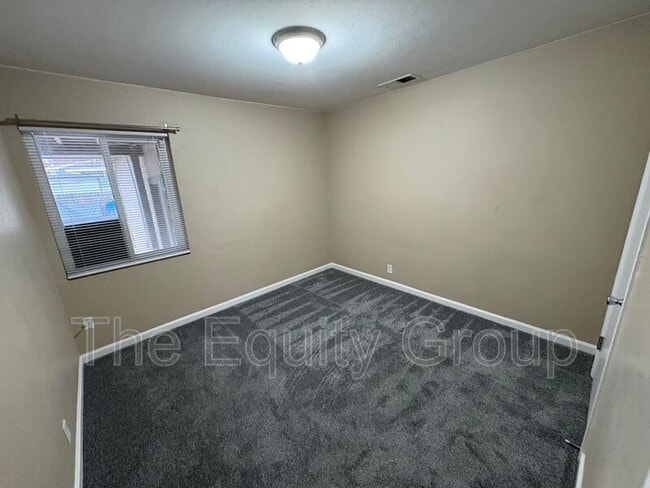 Building Photo - 600 N Dickran Dr