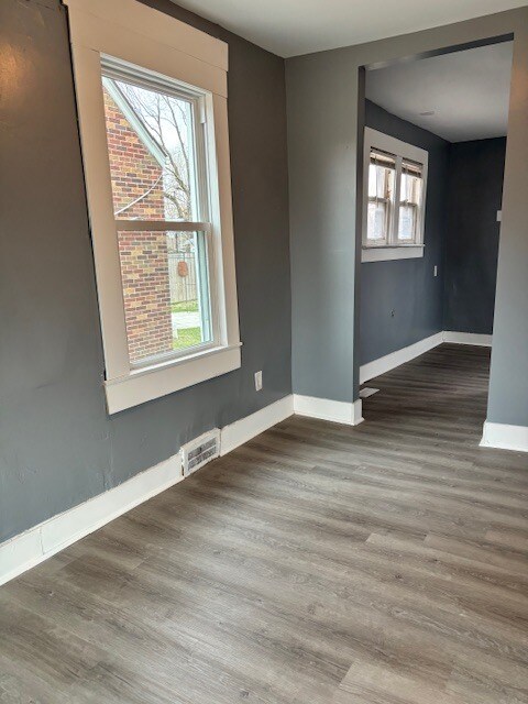 Building Photo - 14461 Lappin St