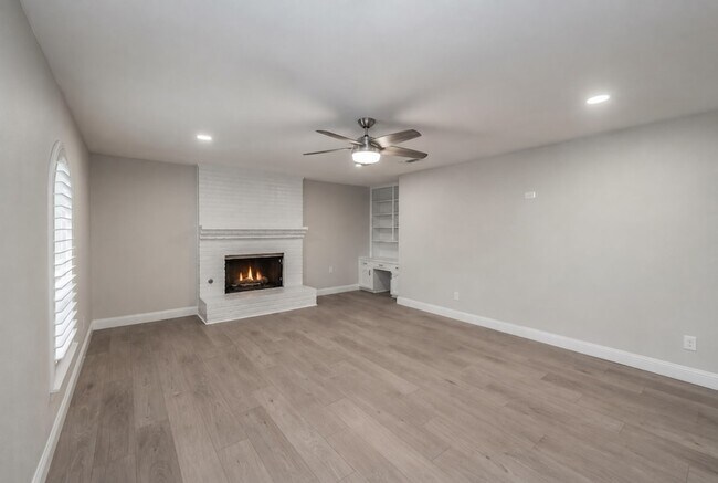 Building Photo - 4904 Arborlawn Dr