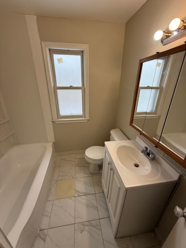 Building Photo - 13441 Harold Ave